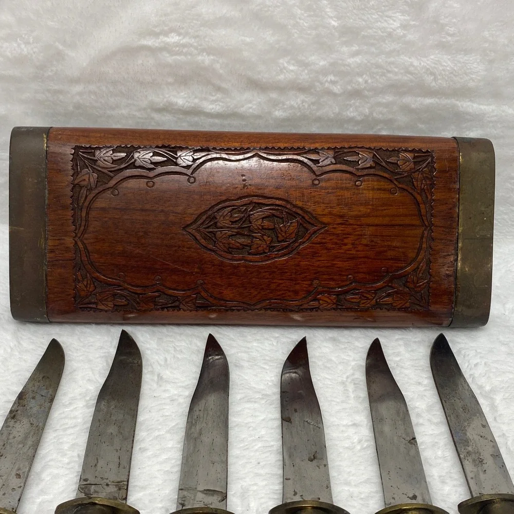 Vintage Carved Wood Steak Knives Set with Box, Antique Serving‎ Knives, Set of 6